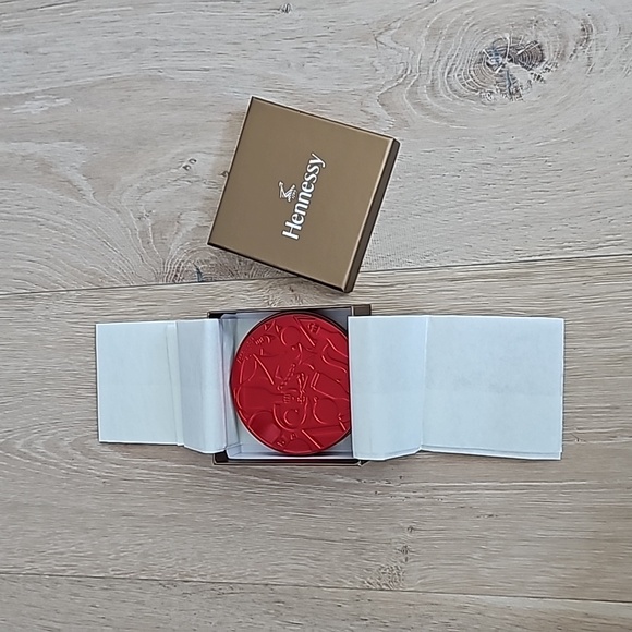 NWOT Hennessy Cognac Holiday Coaster Gift Box Set of 4 - Picture 2 of 6